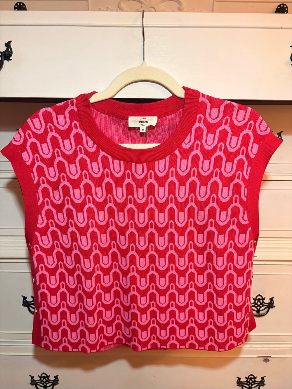 Retro Red and Pink Geometric Knit Tank